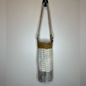 Myra Bag Wine Bottle Bag Holder Gray/White  Leather And Cotton VGUC